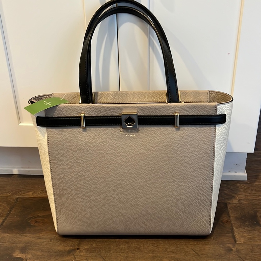 Brand nee w/tag KATE SPADE purse